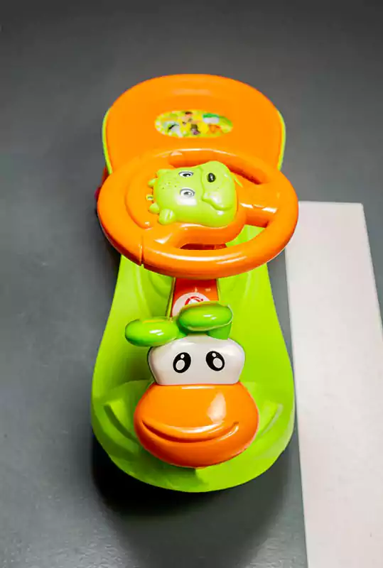 Plasma car toy, green x orange
