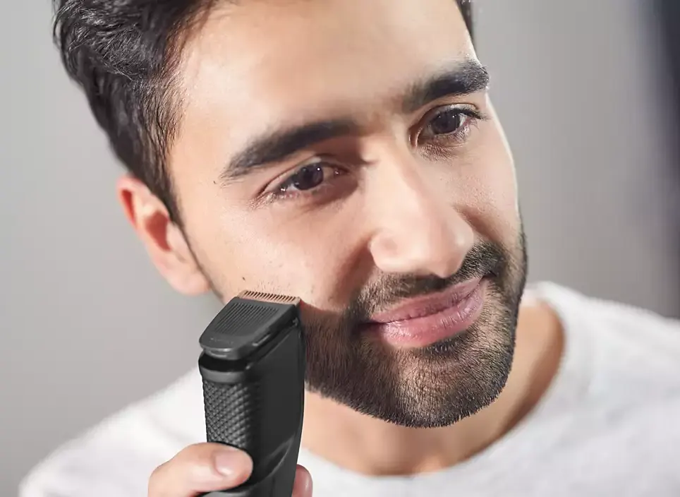 Philips Men's Electric Beard Trimmer, Wet & Dry, Rechargeable, Black