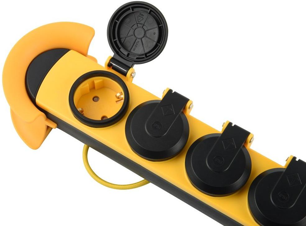BlueGuard Power Strip, 5m, 4 Outlets, 3500W, 250V, 16A, Safety Cover, Black x Yellow